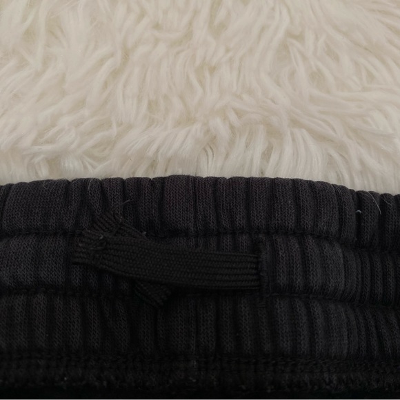 Retro Adidas 3 stripe sweatpants / joggers - black & white stripes - Picture 7 of 14